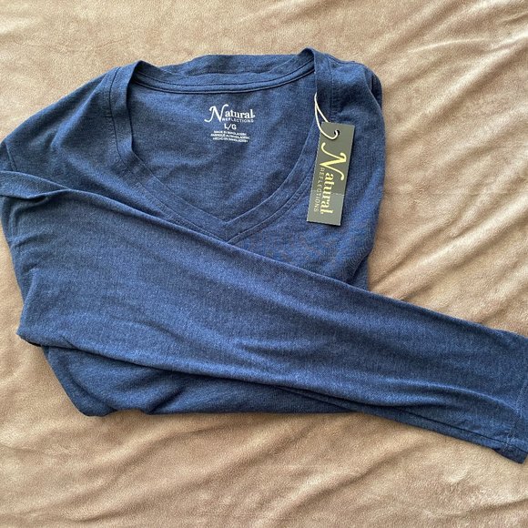 Blue Long Sleeve V-Neck - Picture 4 of 5